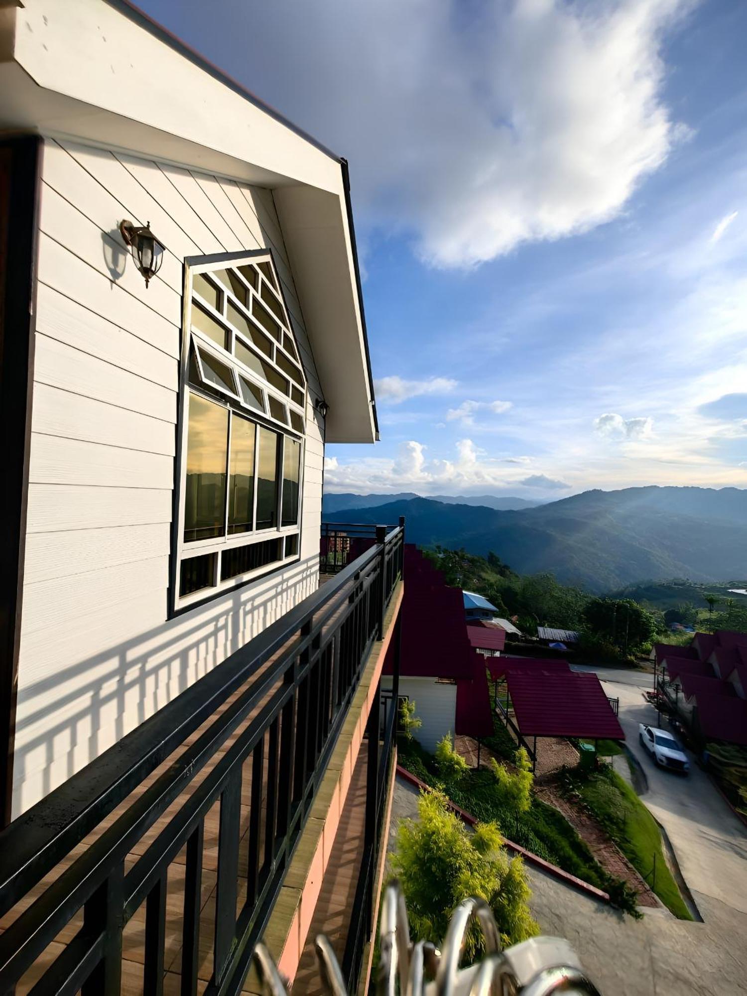 Готель Kundasang Mount Garden Екстер'єр фото